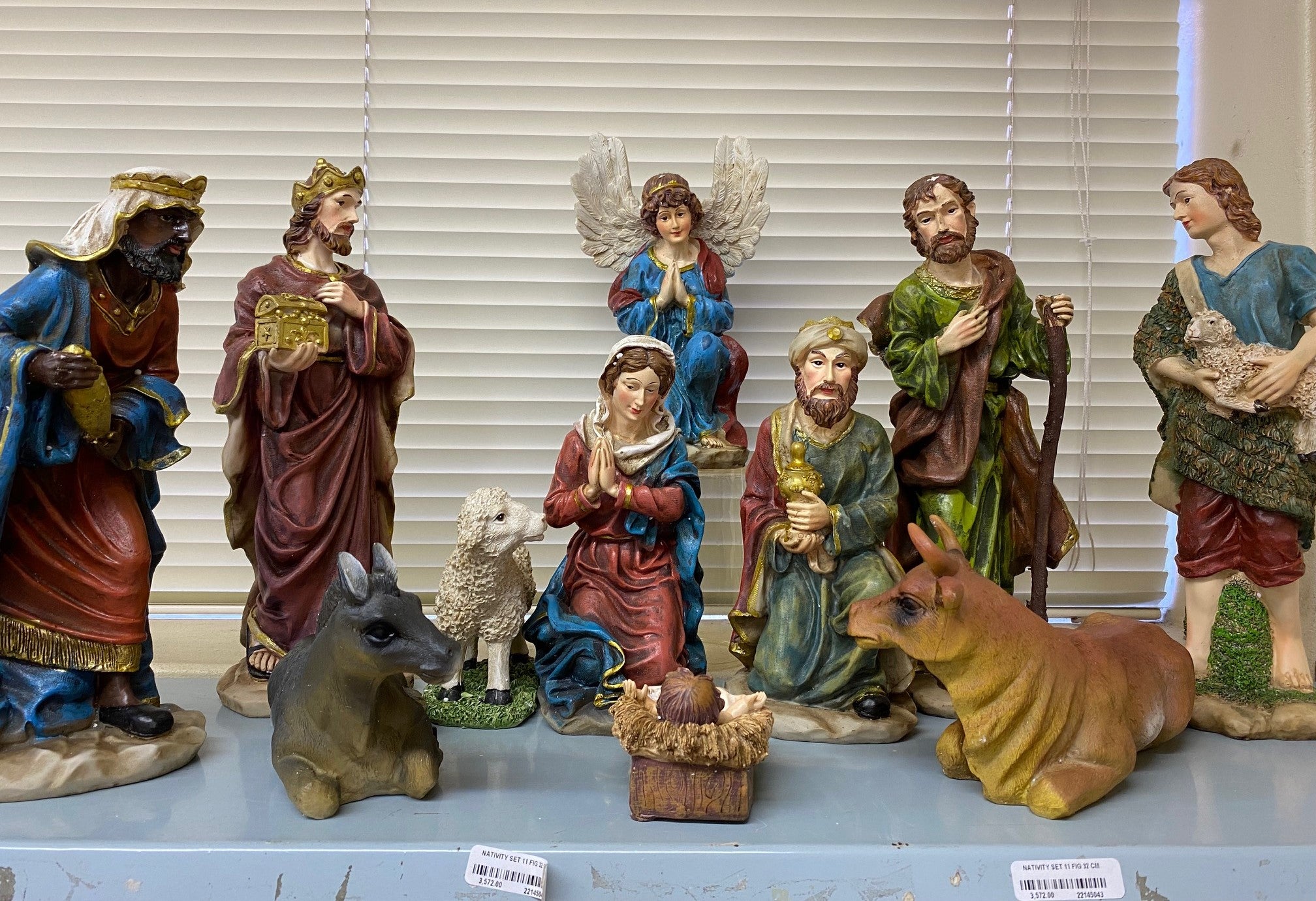 NATIVITY SET 11 PIECES 32 CM